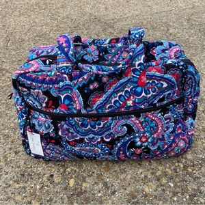 Vera Bradley Medium Traveler Bag Haymarket Paisley Plus Strap $135 NEW WITH TAGS